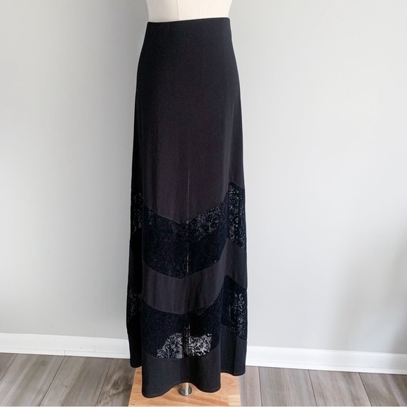 Express lace paneled chevron maxi skirt black size small - Picture 1 of 6